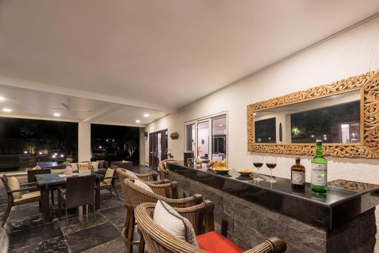 The Leaf By Stayvista - An Enchanting Escape Offering A Pool, Terrace, Lush Lawn, Contemporary Interiors, And Indoor Games Alībāg Eksteriør billede